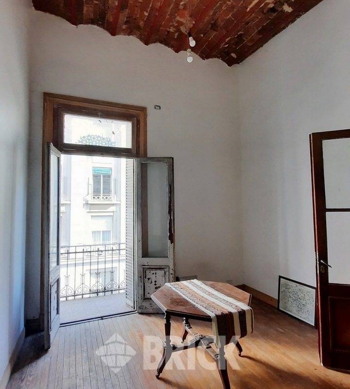 AYACUCHO al 1000 Piso 2 8