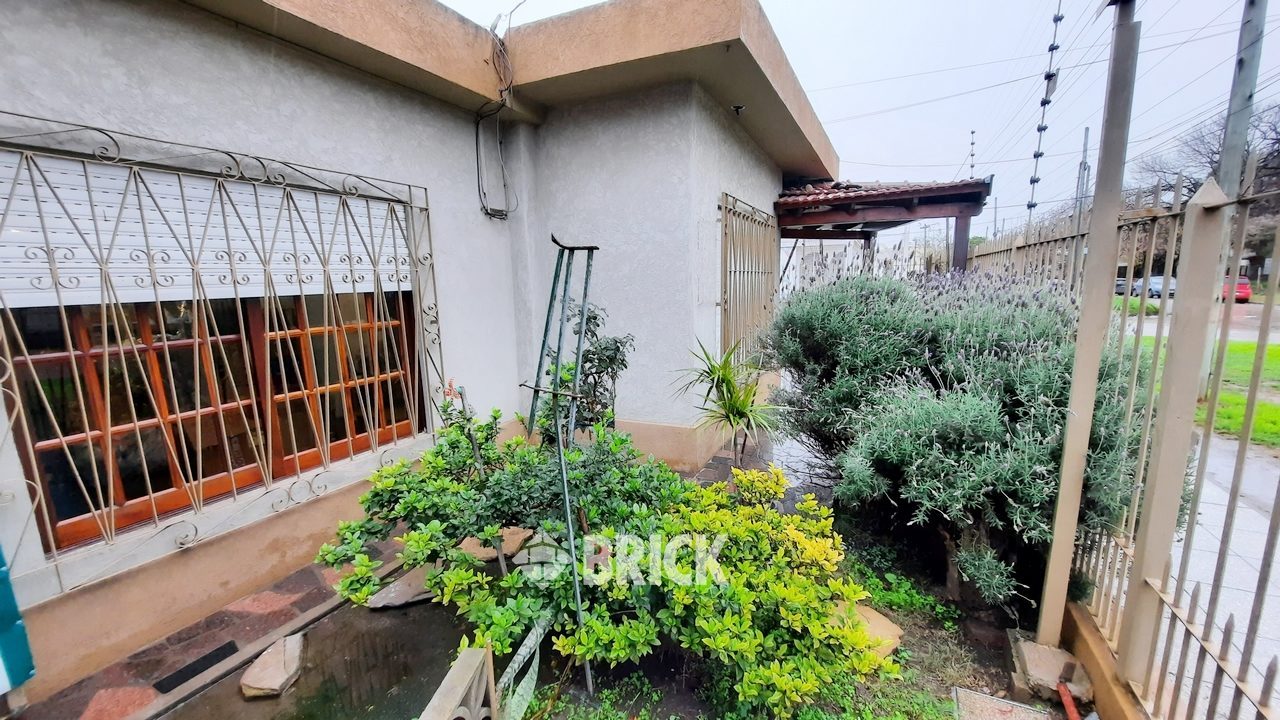 PASO, JUAN JOSE al 200 5