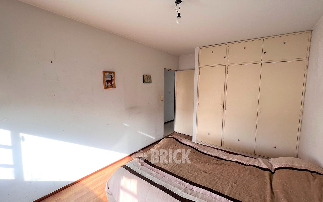 SARANDI al 1400 Piso 10 18