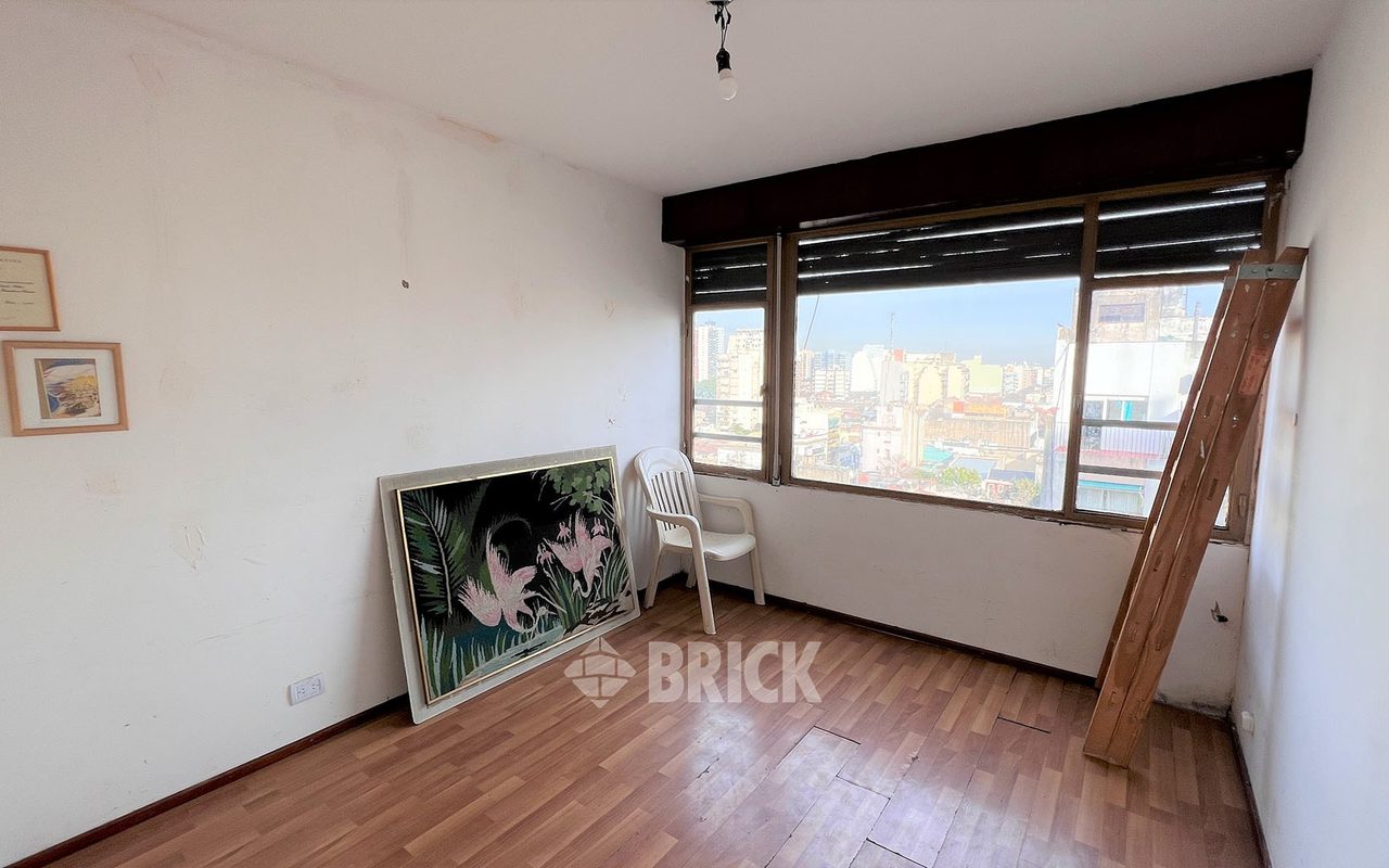 SARANDI al 1400 Piso 10 9