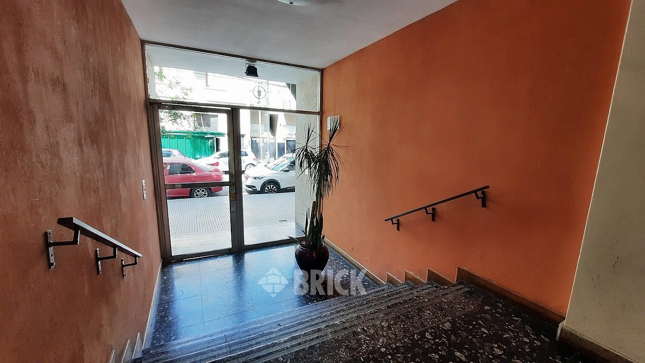 ZAPIOLA al 1000 Piso 2 15