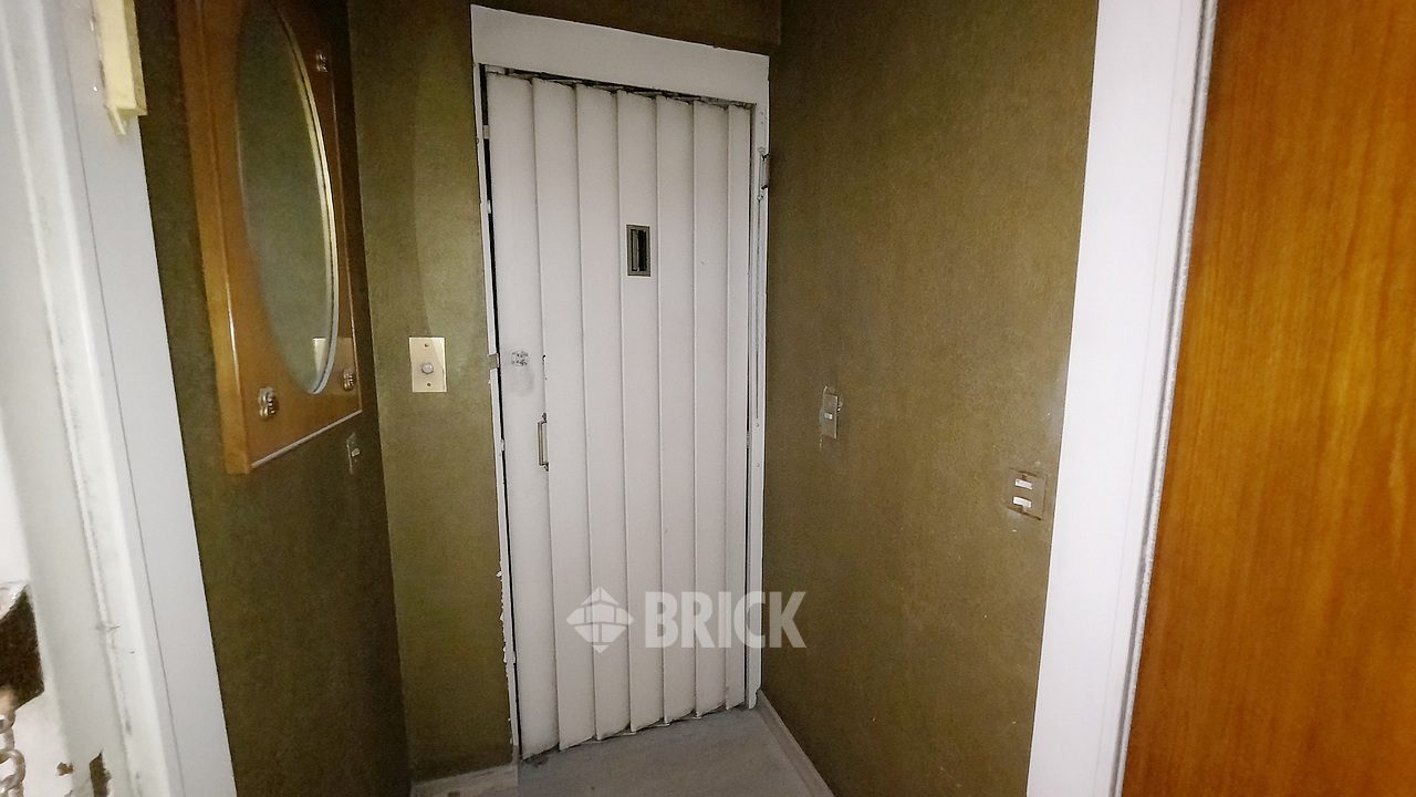 LARREA al 1000 Piso 2 27