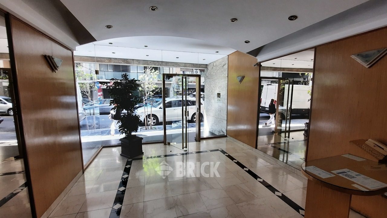 LARREA al 1000 Piso 2 28