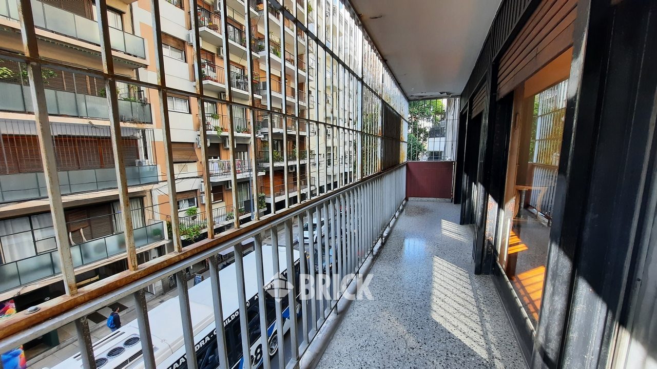 LARREA al 1000 Piso 2 7