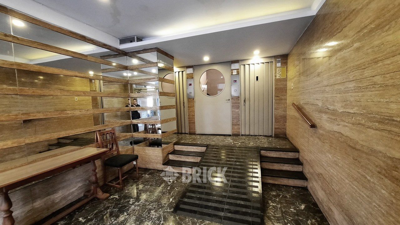 BRAVO, MARIO al 1000 Piso 2 26