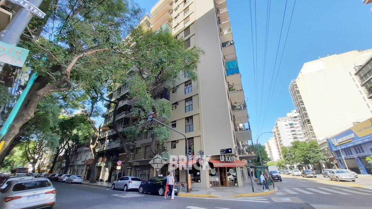 BRAVO, MARIO al 1000 Piso 2 28