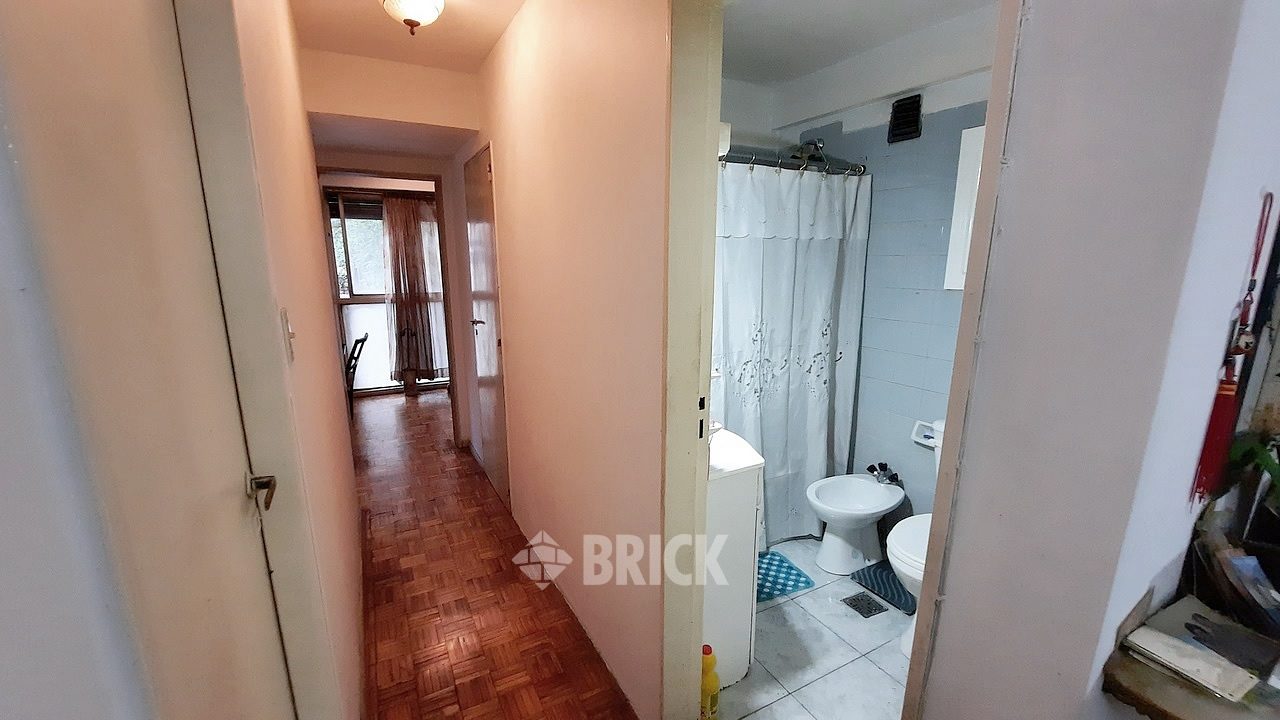 BRAVO, MARIO al 1000 Piso 2 9