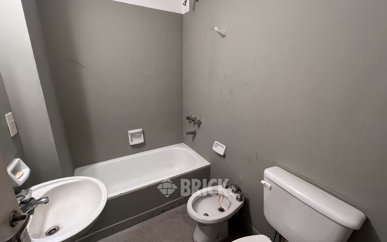 TUCUMAN al 1400 Piso 9 10