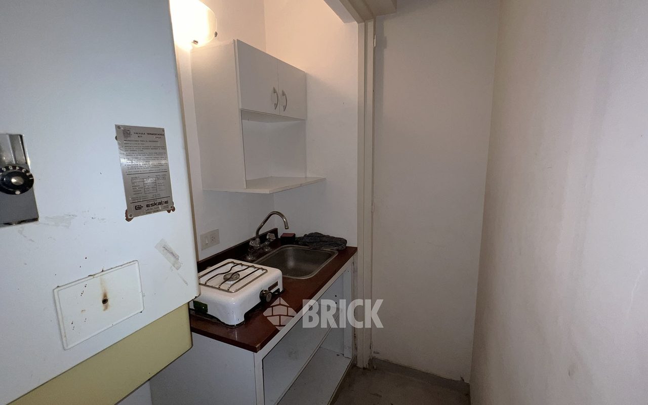 TUCUMAN al 1400 Piso 9 8