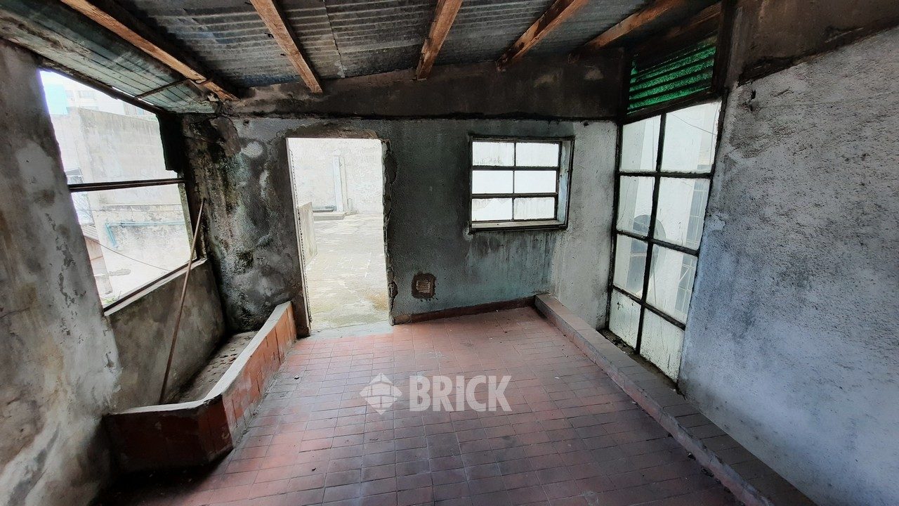 BRASIL, AV. al 1400 Piso 1 25