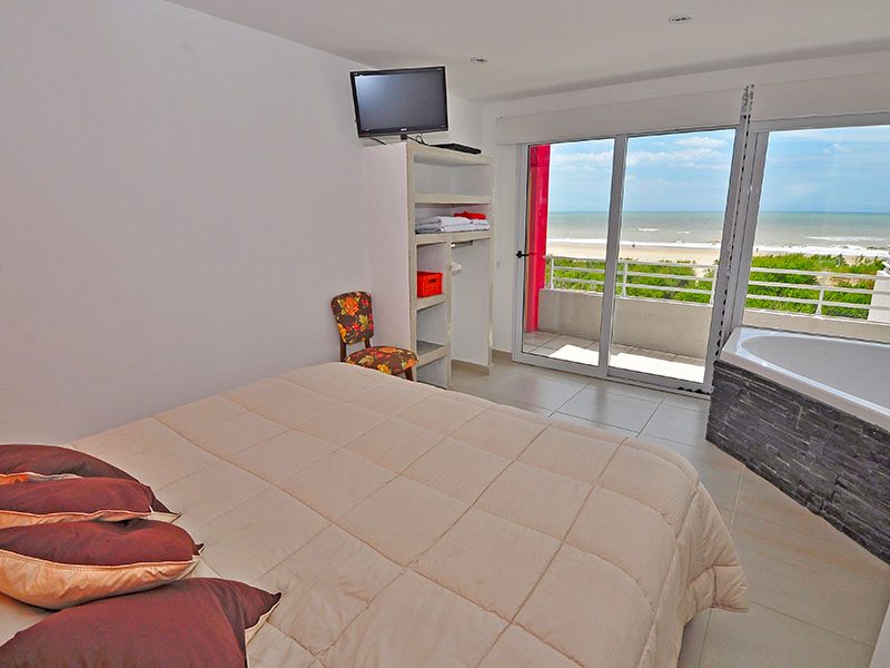 COMPLEJO FRENTE AL MAR 30