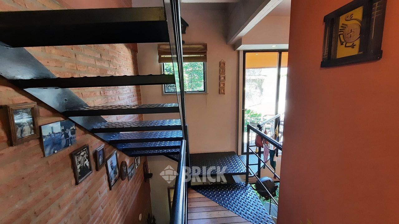 LAVALLEJA al 1000 Piso PB 22