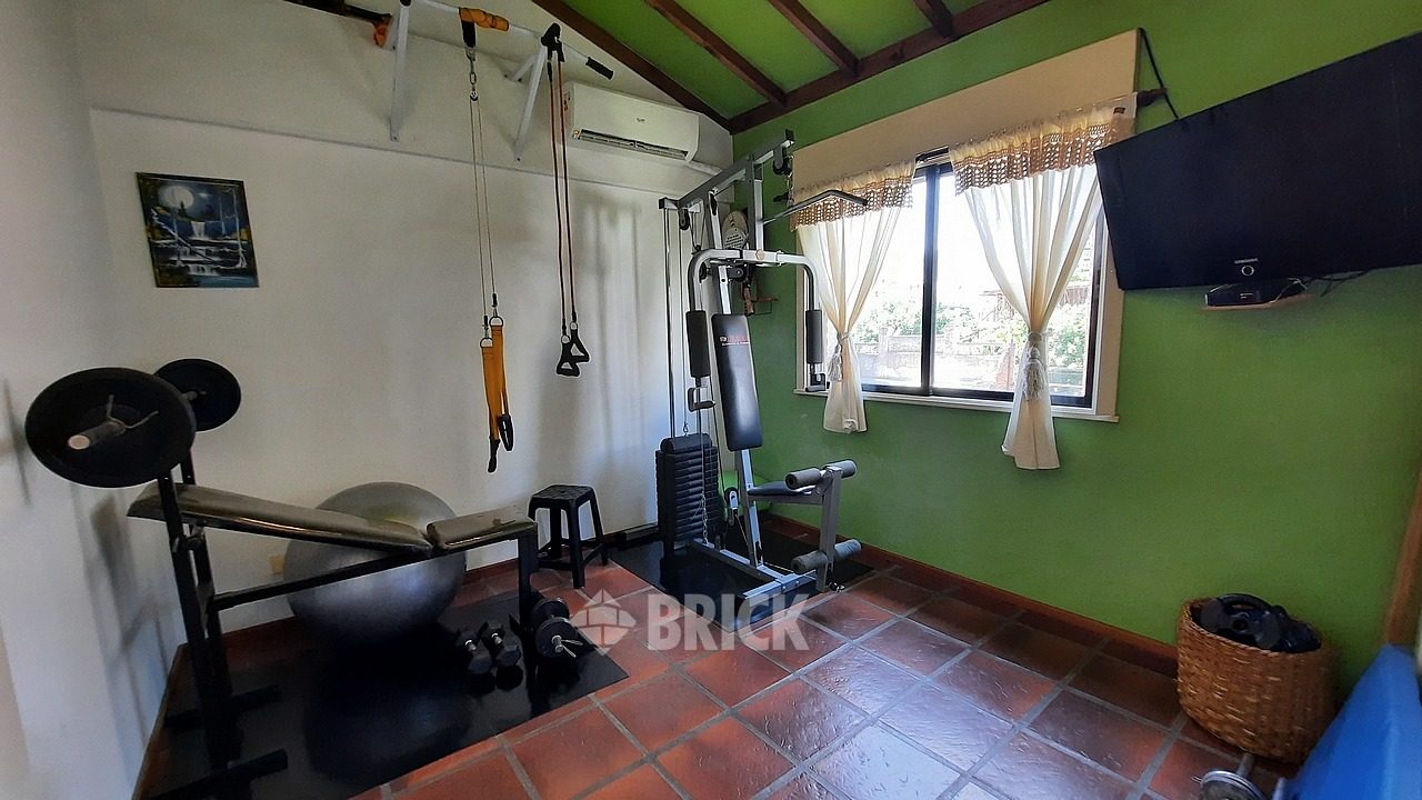 LAVALLEJA al 1000 Piso PB 39