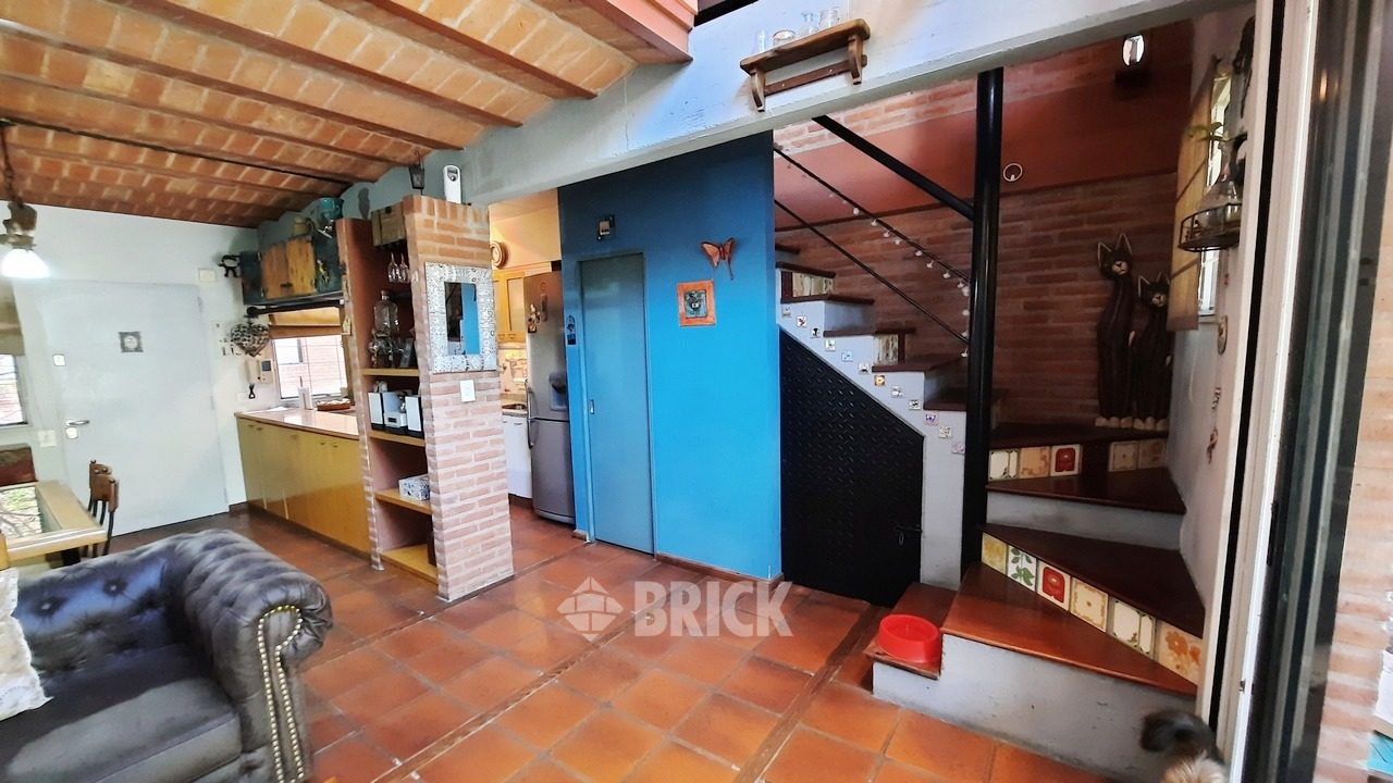 LAVALLEJA al 1000 Piso PB 6