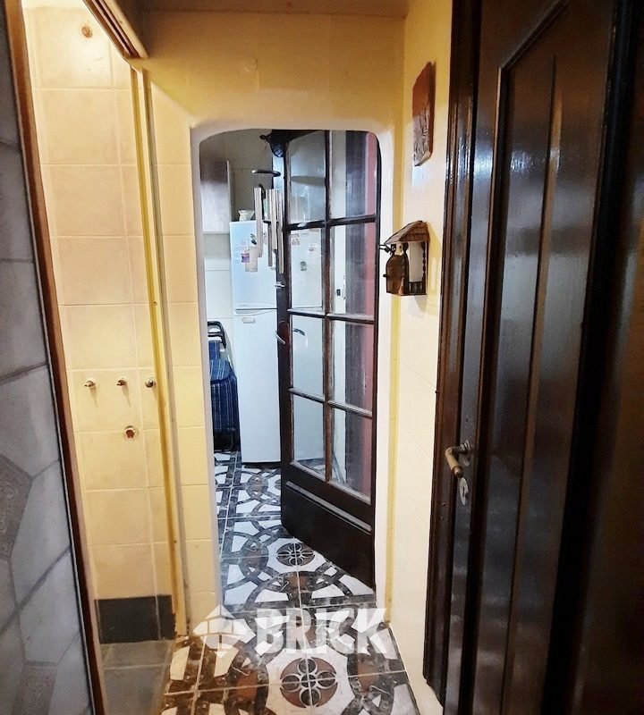 YRIGOYEN, HIPOLITO, AV. al 3500 Piso 1 10