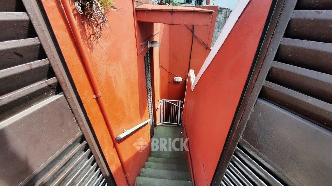 YRIGOYEN, HIPOLITO, AV. al 3500 Piso 1 16