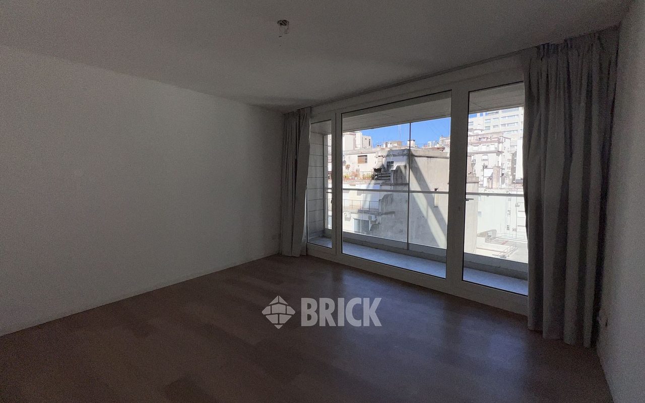 SEGUI, JUAN F. al 3500 Piso 10 21