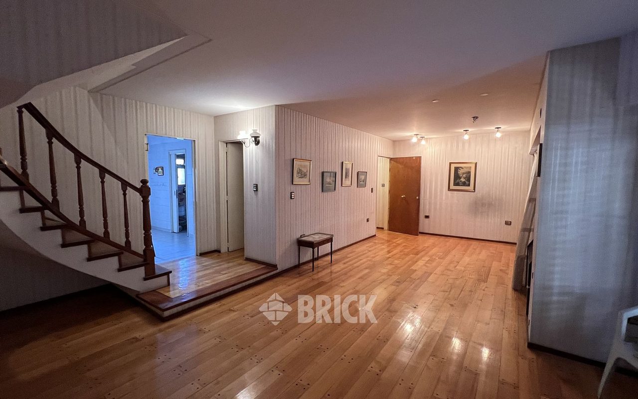 RIVERA, PEDRO IGNACIO al 2600 Piso 1° Y 2° 3