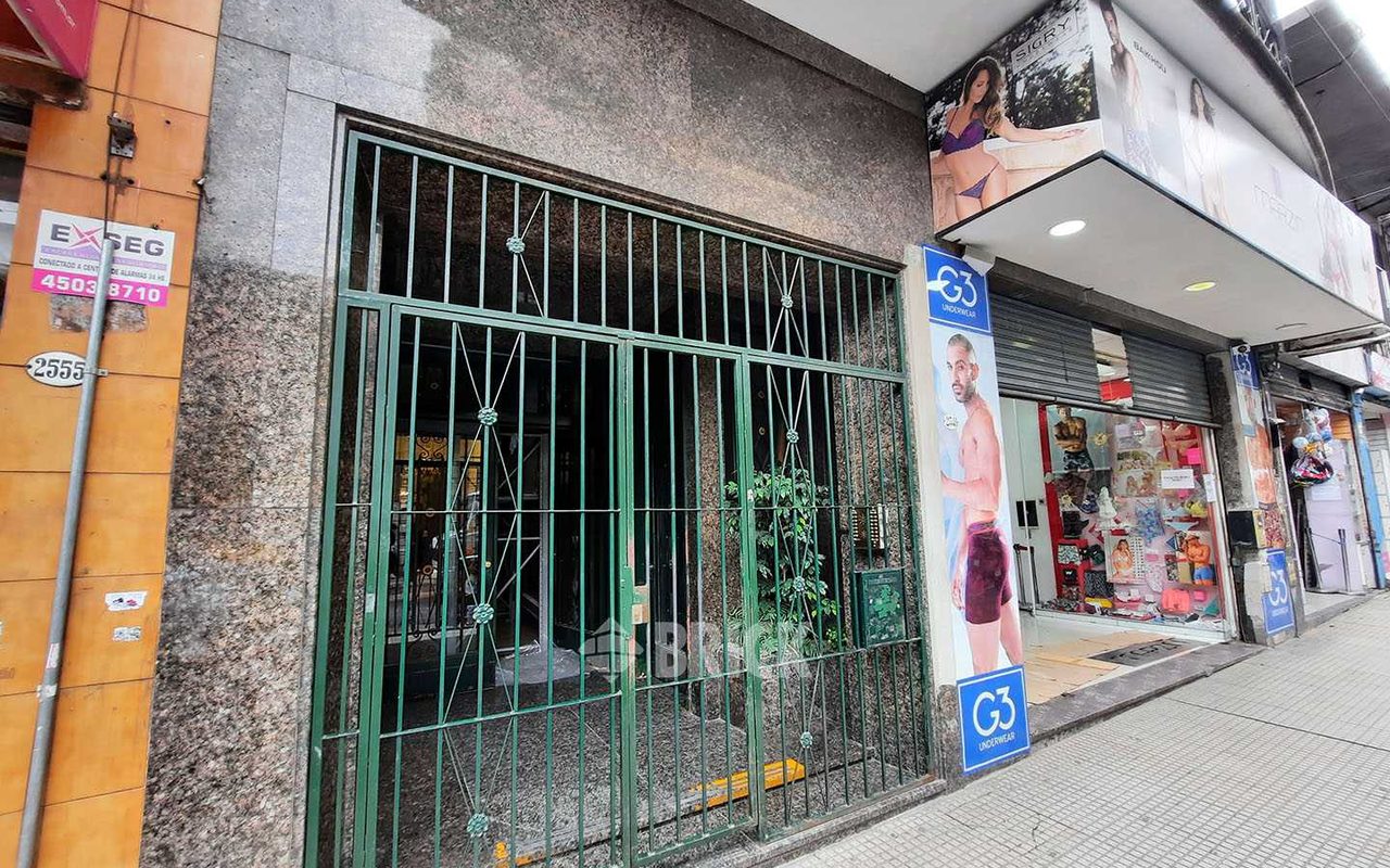 SARMIENTO al 2500 Piso 7 22