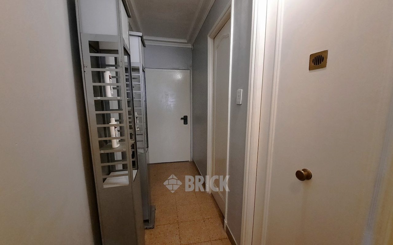 SARMIENTO al 2500 Piso 7 5