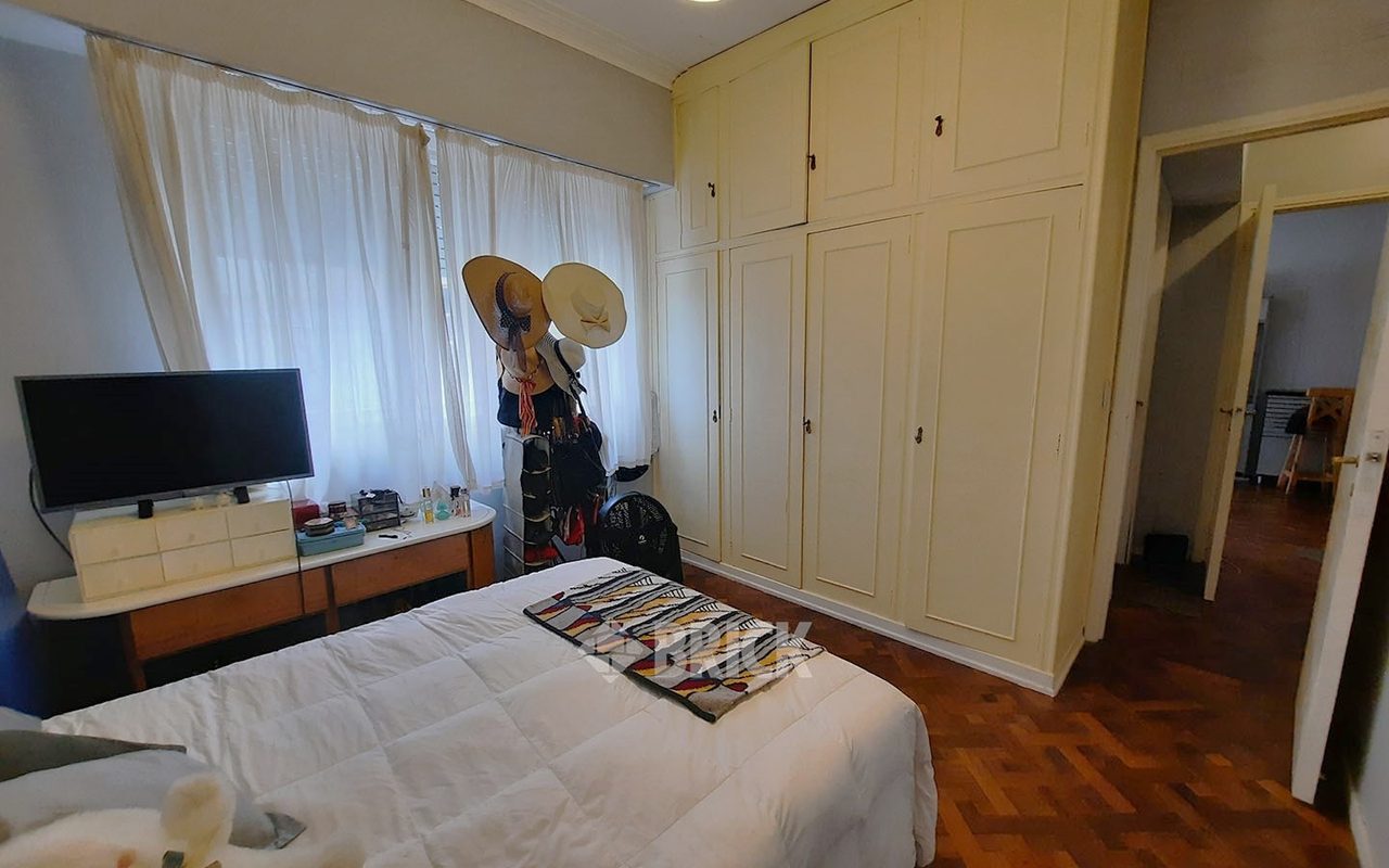 SARMIENTO al 2500 Piso 7 7