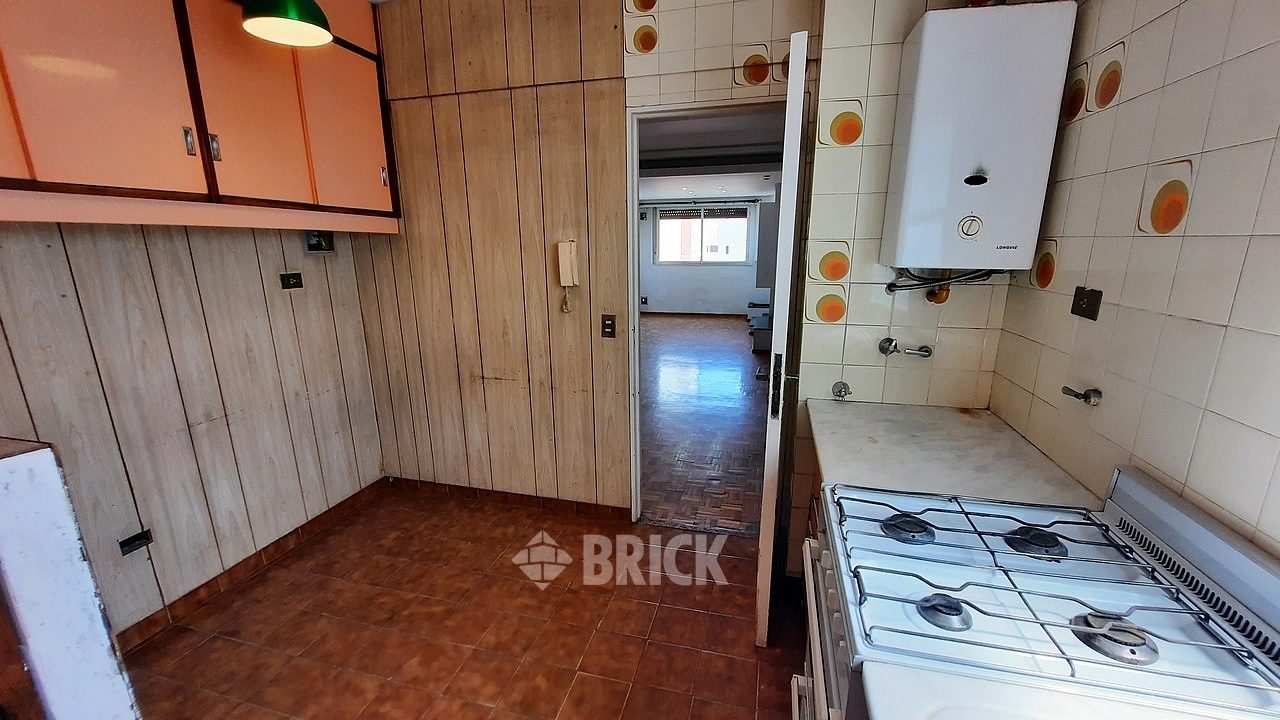 GRANADEROS al 400 Piso 5 25