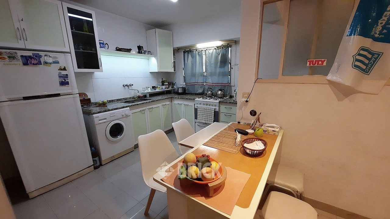 O'HIGGINS al 1700 Piso 2 30