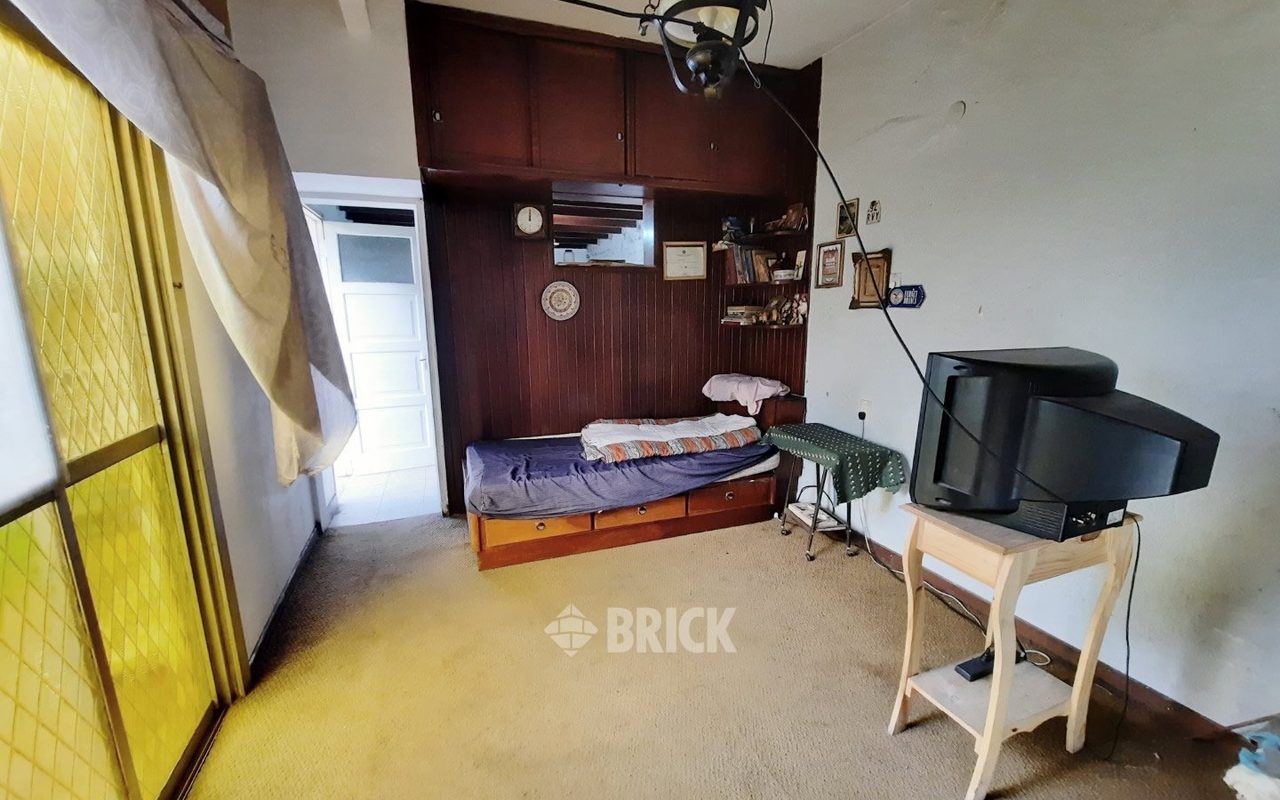 PERON, JUAN D., PTE. al 400 Piso PB 13