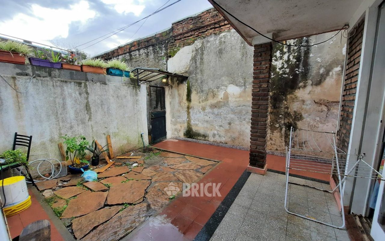 PERON, JUAN D., PTE. al 400 Piso PB 4