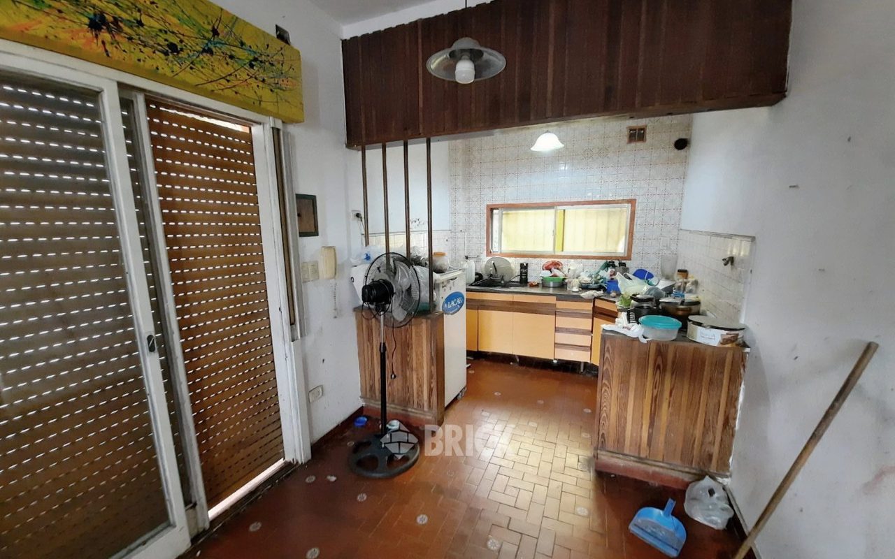 PERON, JUAN D., PTE. al 400 Piso PB 8