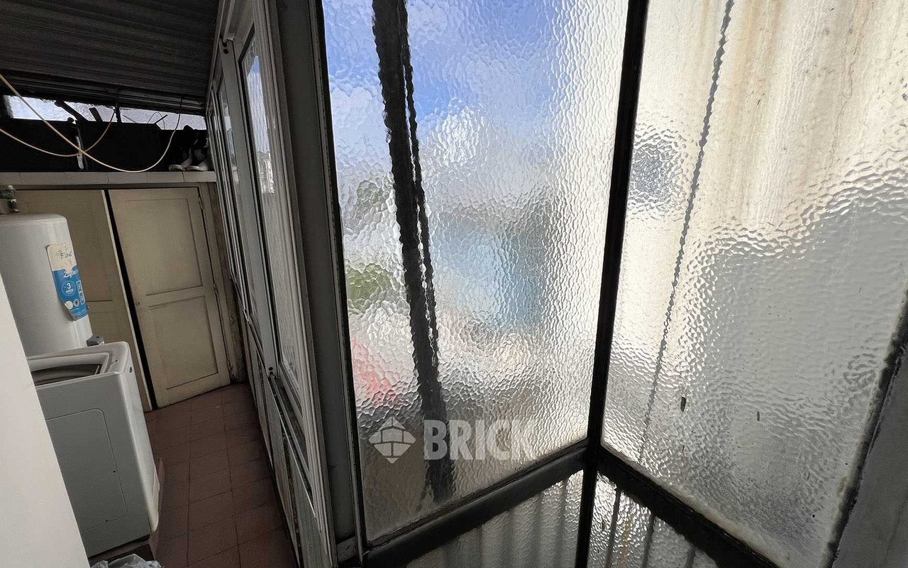 YRIGOYEN, HIPOLITO, AV. al 3600 Piso 9 12