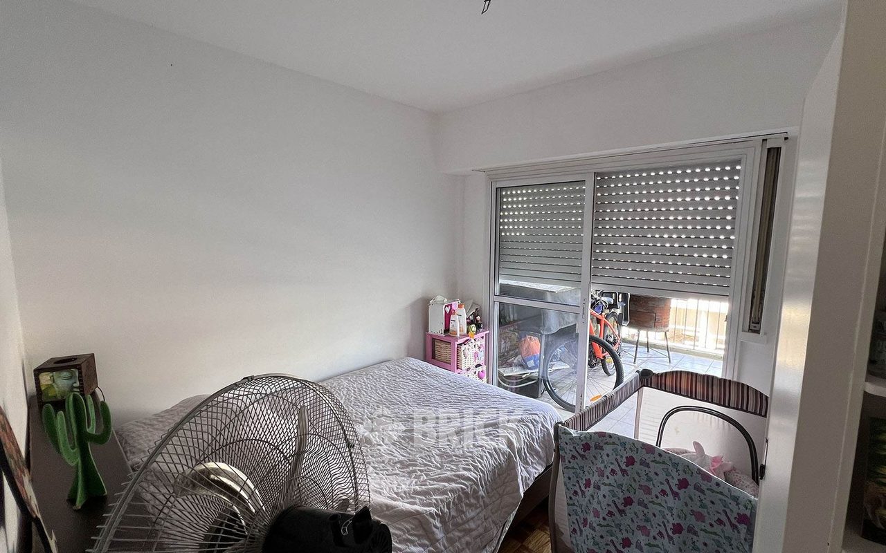 YRIGOYEN, HIPOLITO, AV. al 3600 Piso 9 17