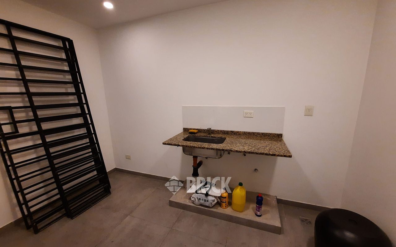 MITRE, BARTOLOME al 600 Piso PB 17