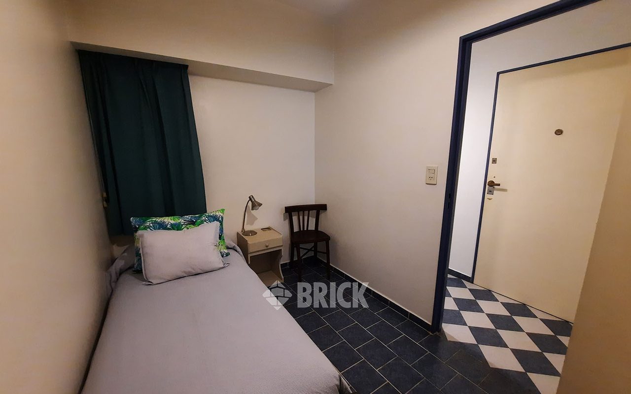 URIBURU, JOSE EVARISTO al 1000 Piso 2 24