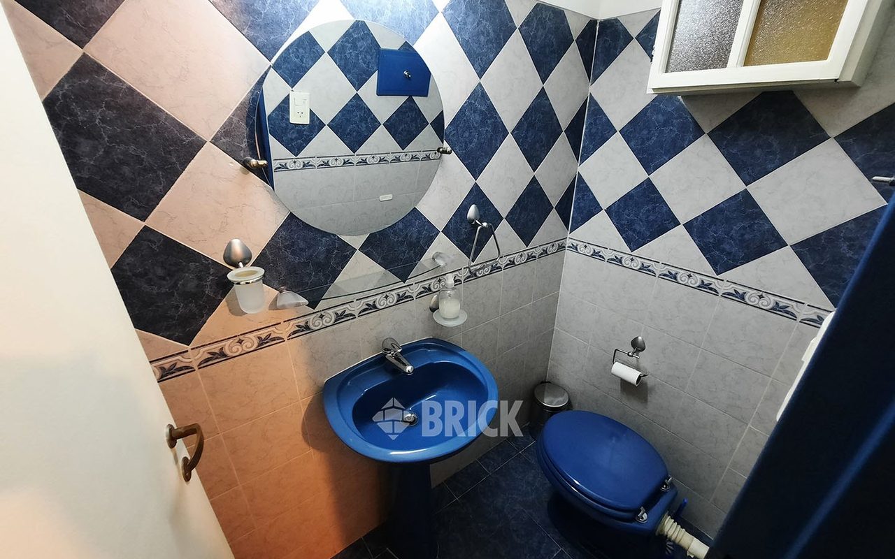 URIBURU, JOSE EVARISTO al 1000 Piso 2 26