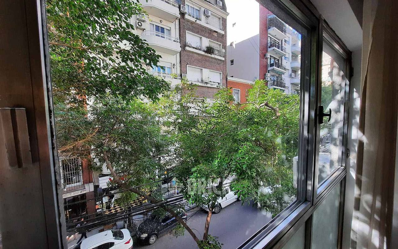 URIBURU, JOSE EVARISTO al 1000 Piso 2 3