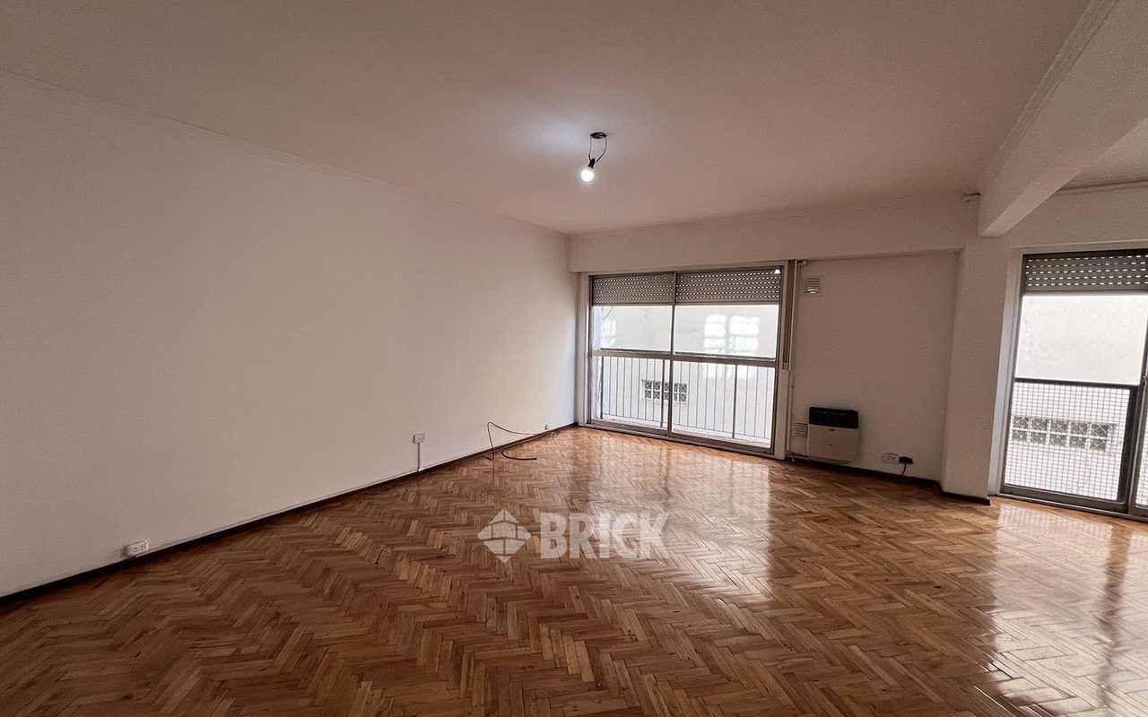 MELIAN, AV. al 2300 Piso 3 3