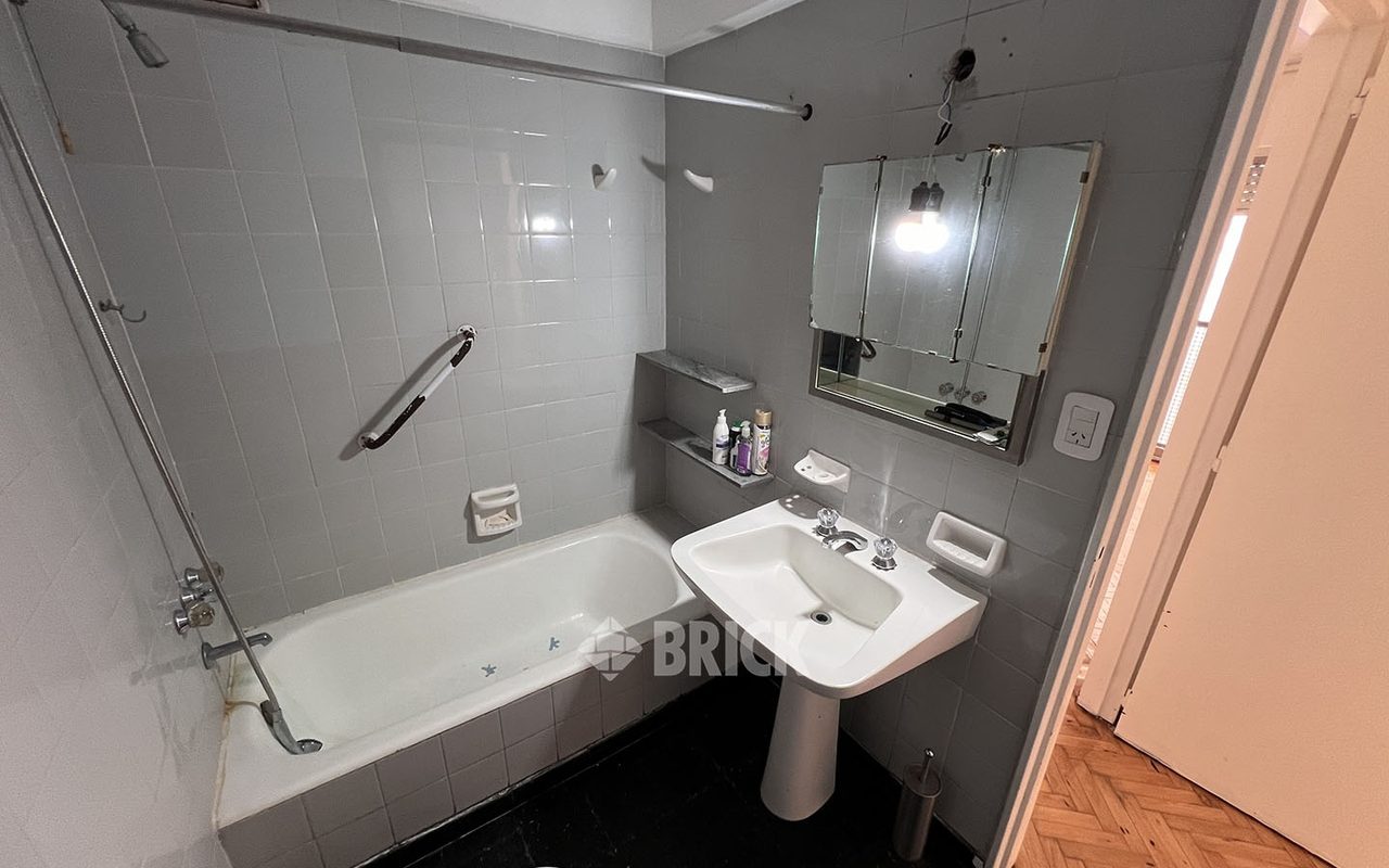 MELIAN, AV. al 2300 Piso 3 9