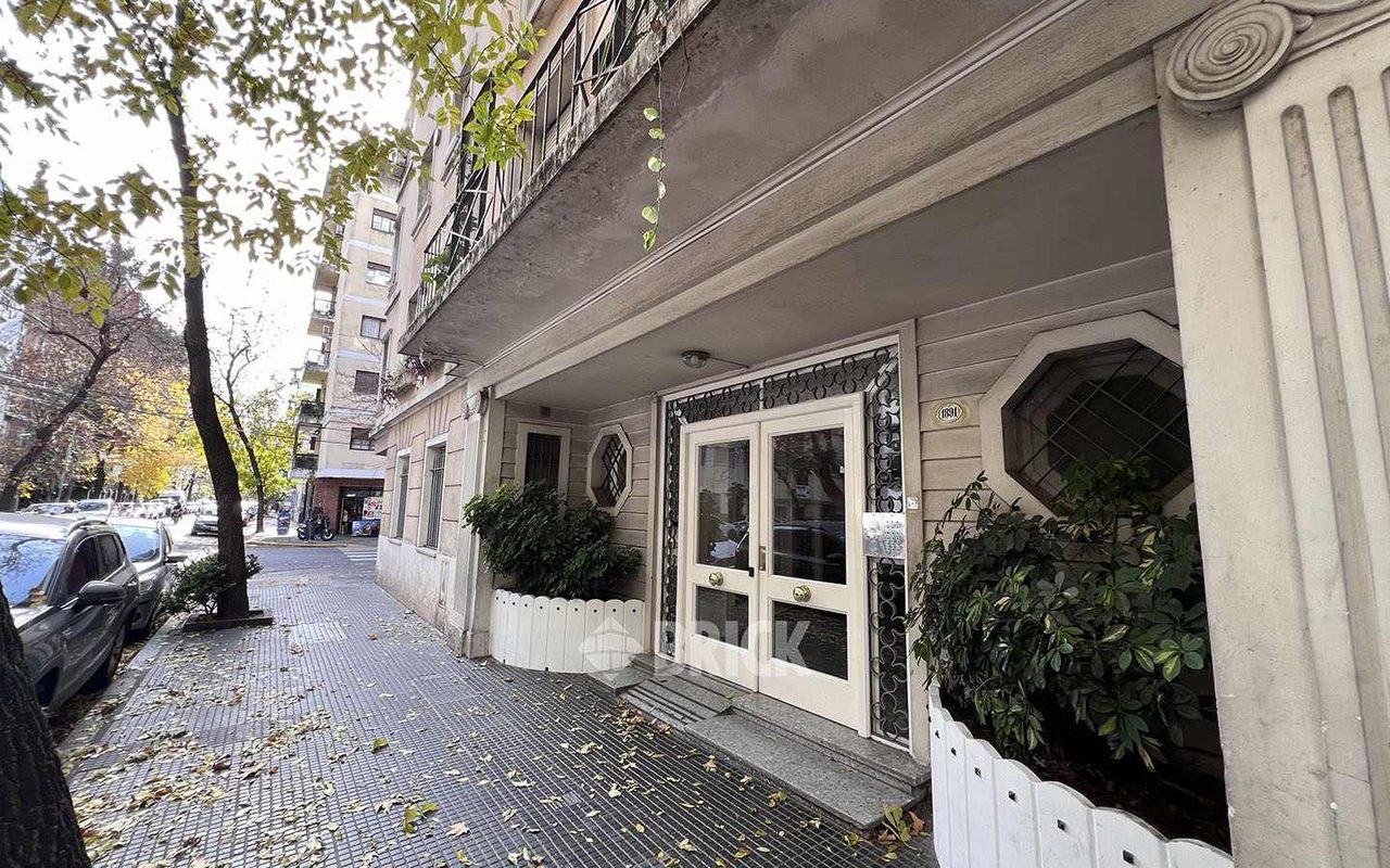 MONTAÑESES al 1800 Piso 3 28