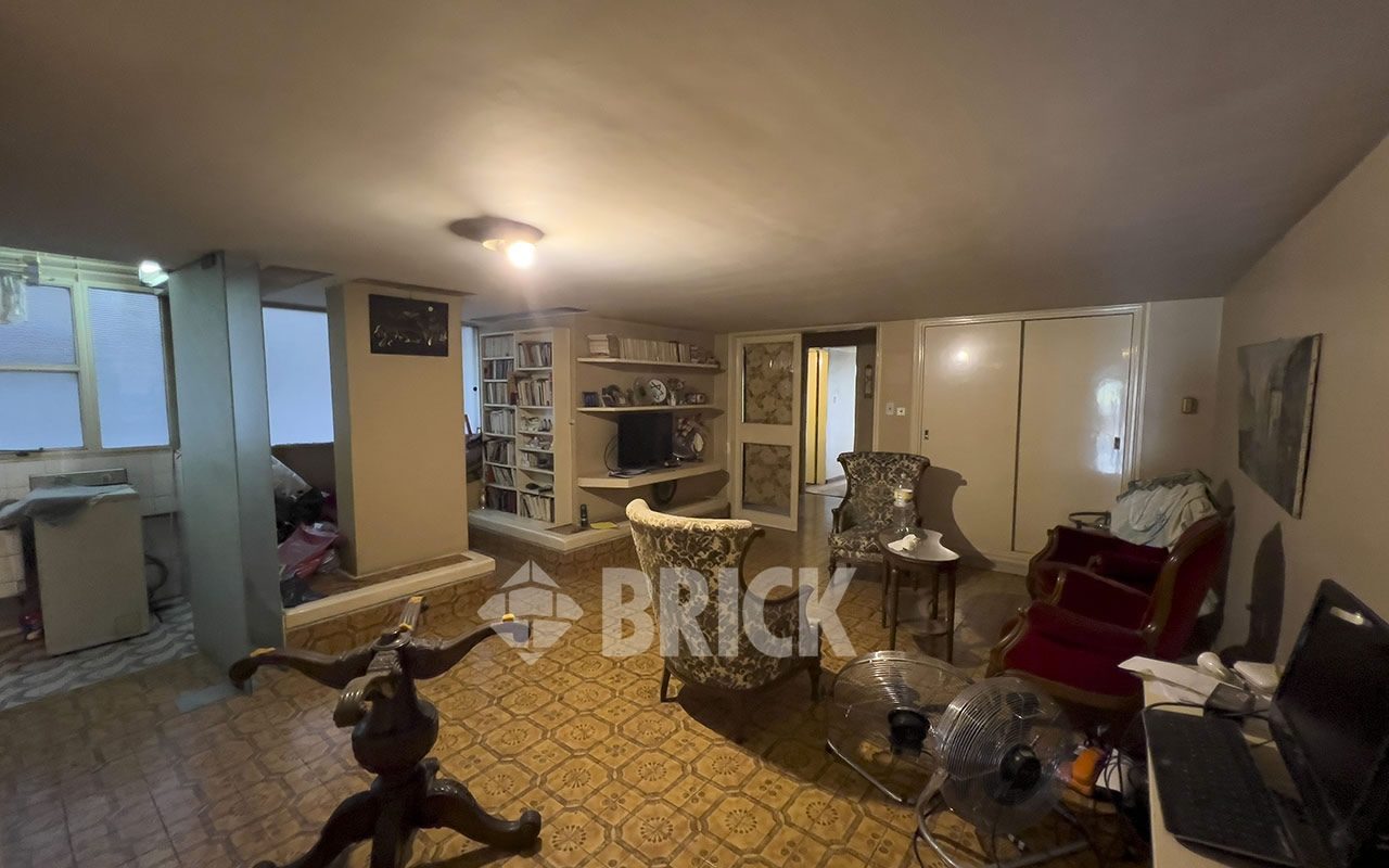 PARAGUAY al 1100 Piso 7 12