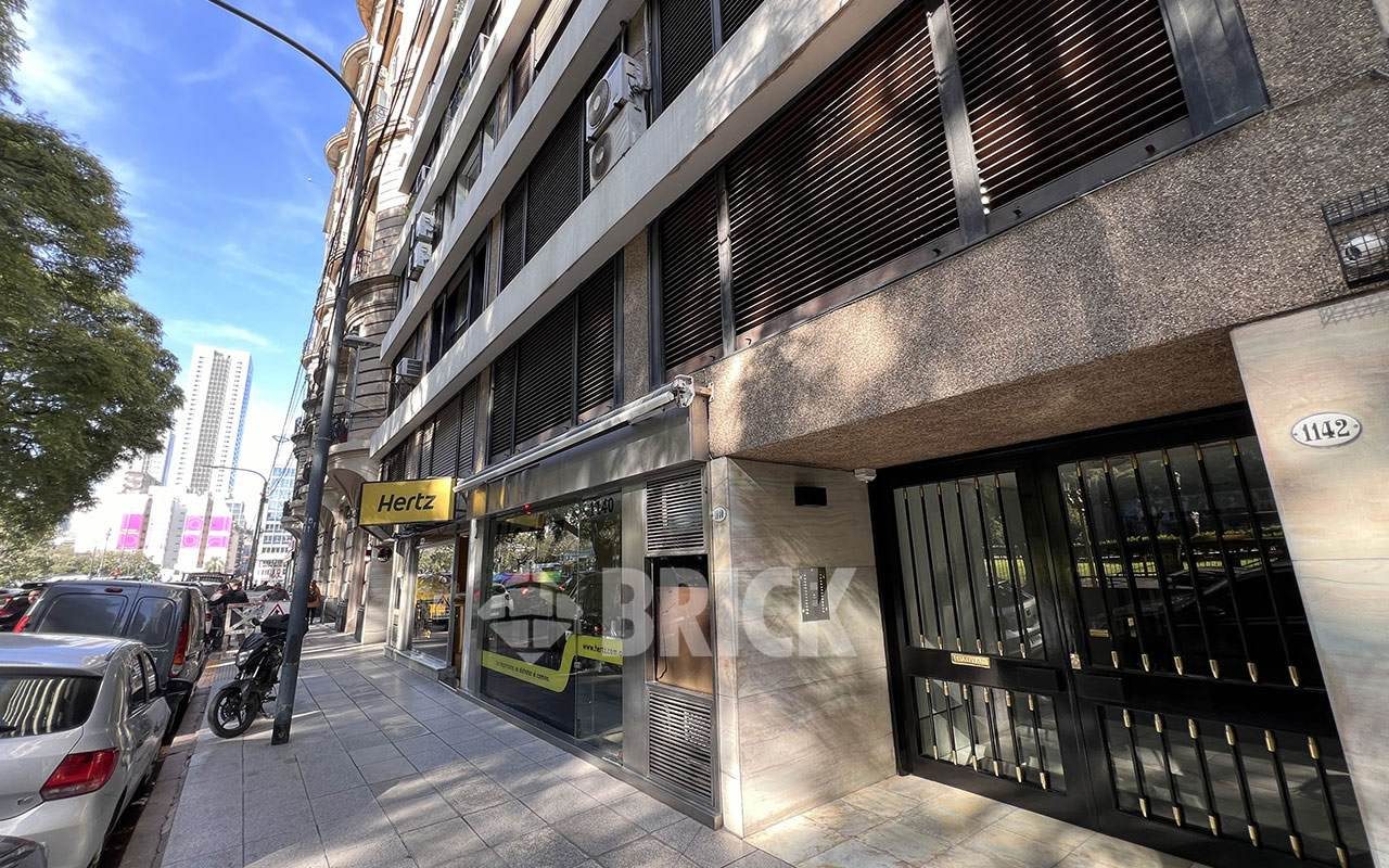 PARAGUAY al 1100 Piso 7 38