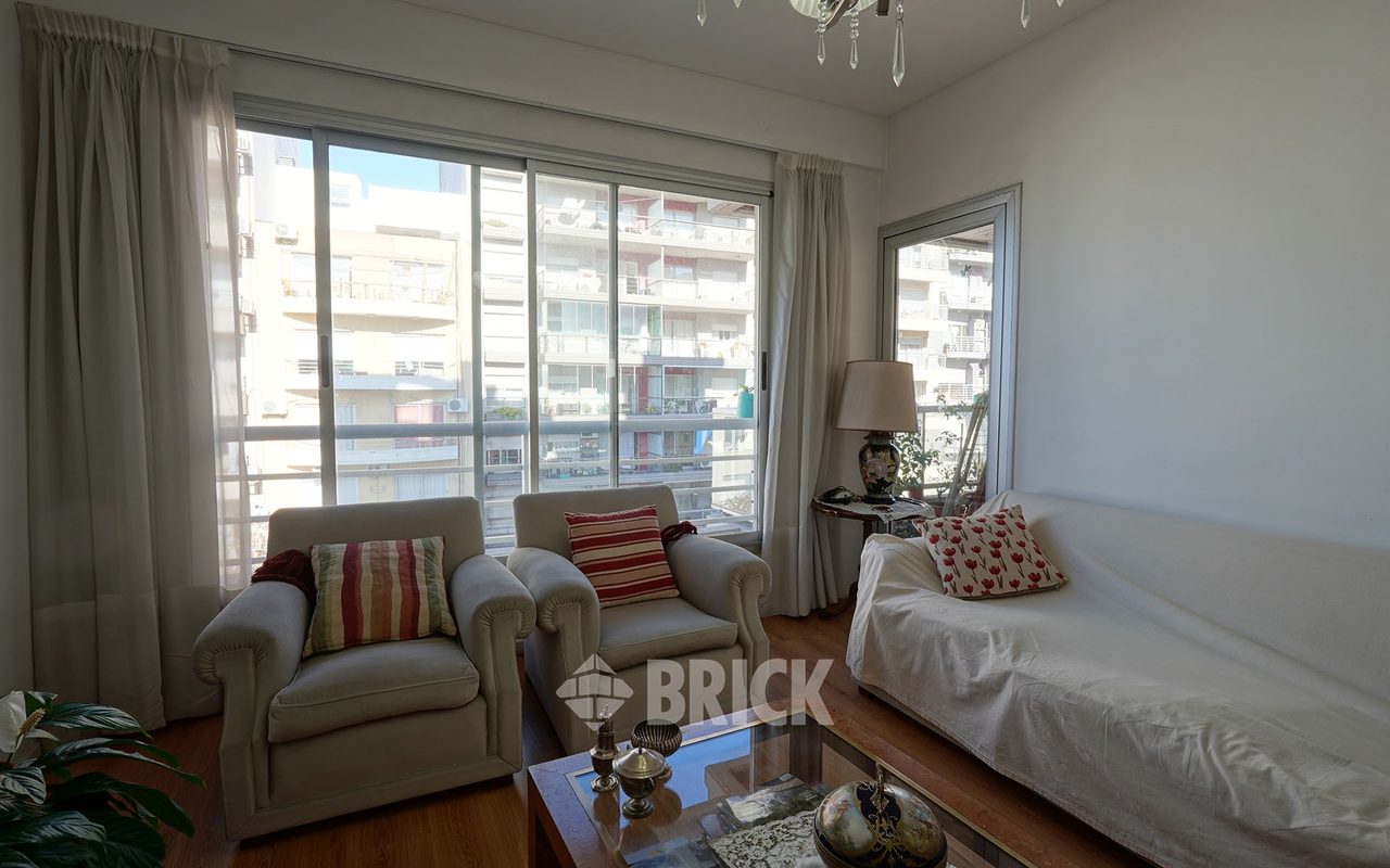 AVELLANEDA, AV. al 1700 Piso 8 5