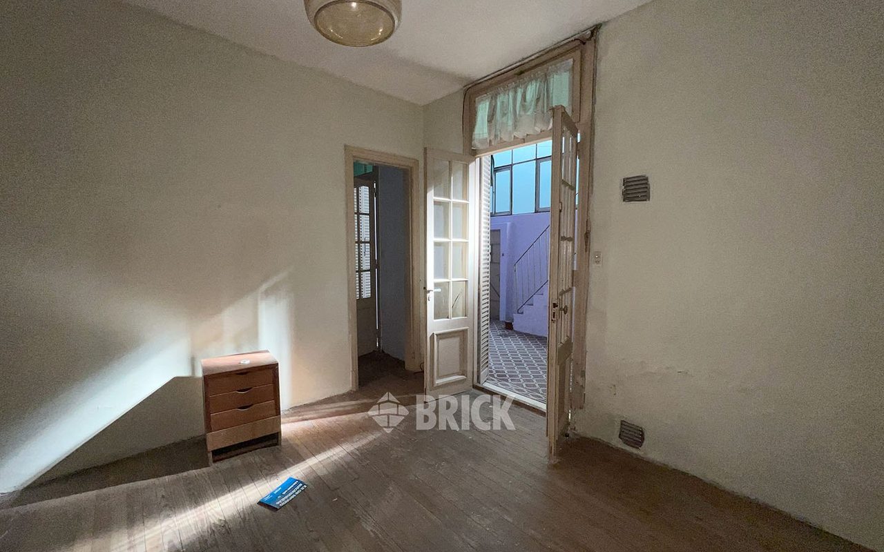 DE LA CRUZ, SOR JUANA INES al 1500 Piso PB 7