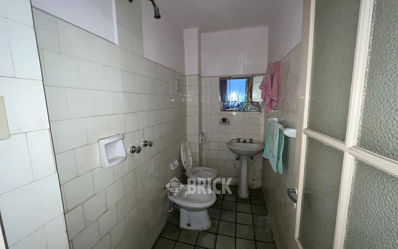 DE LA CRUZ, SOR JUANA INES al 1500 Piso PB 9