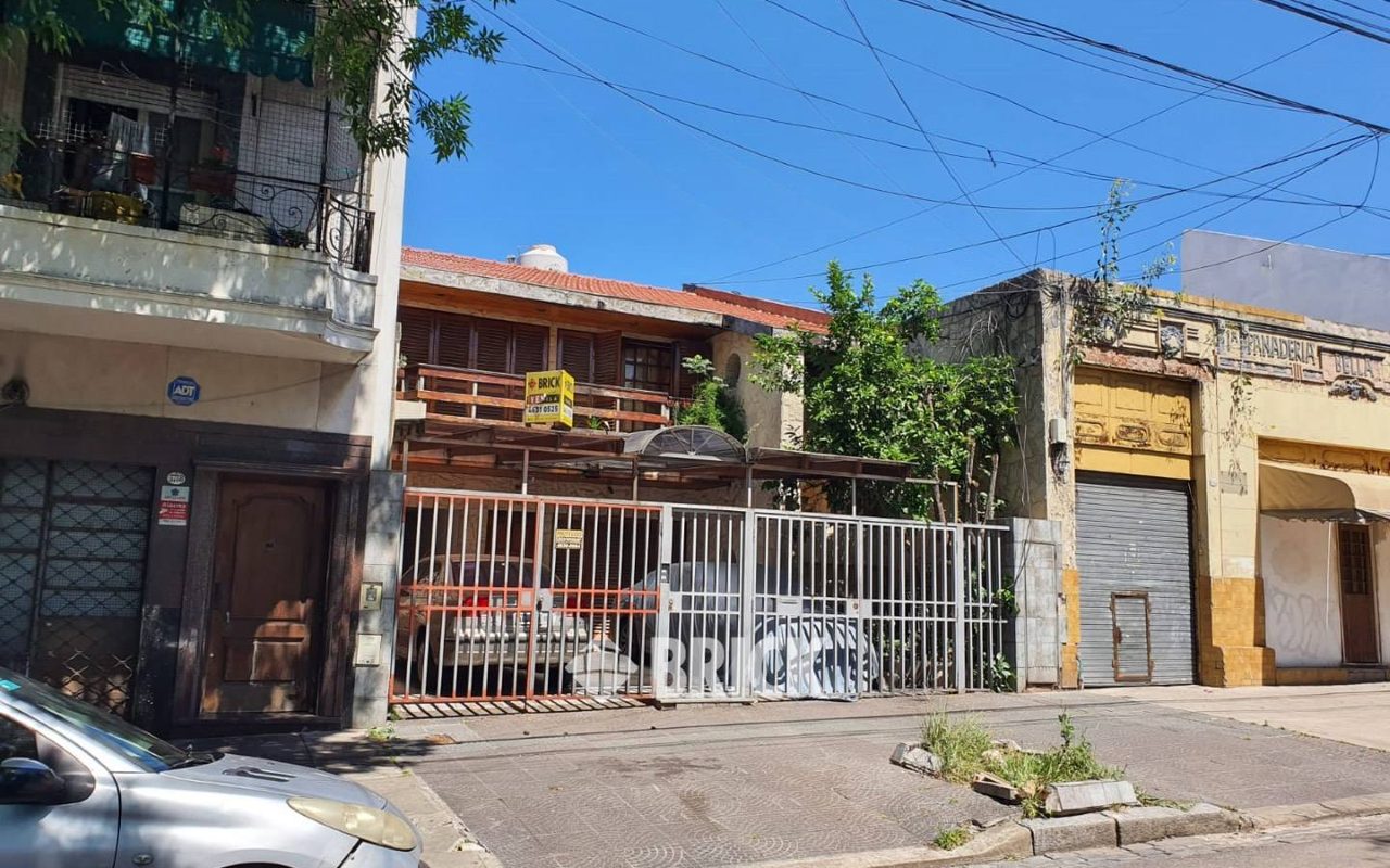 FERNANDEZ MORENO al 3700 Piso 1° 24