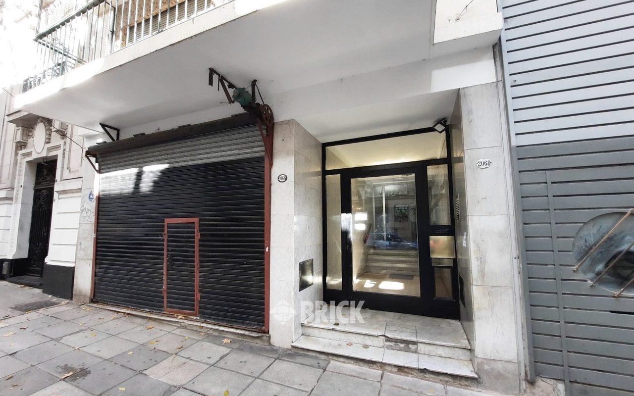 SARMIENTO al 2000 Piso 5 25