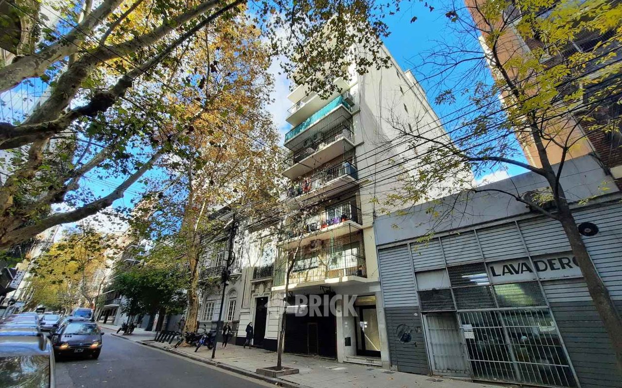 SARMIENTO al 2000 Piso 5 27