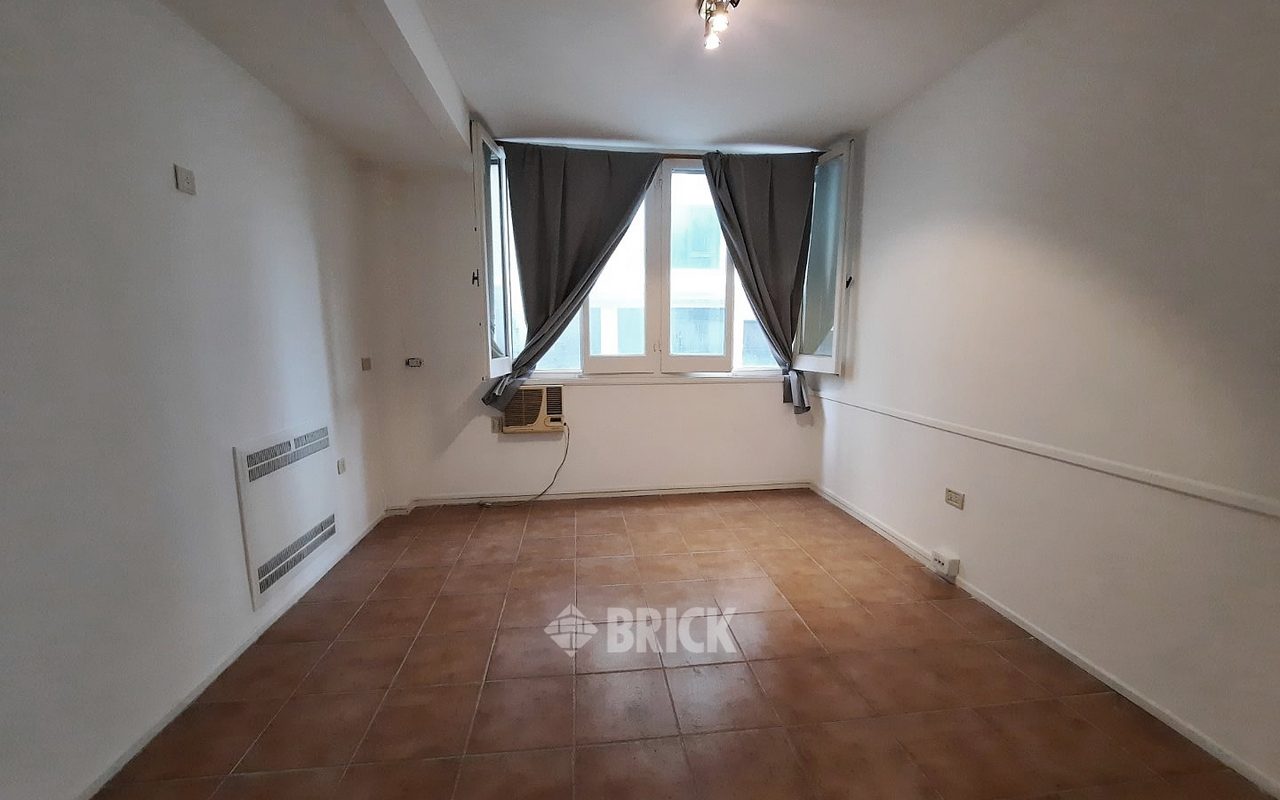 ALVEAR, MARCELO T. DE al 900 Piso 1 1