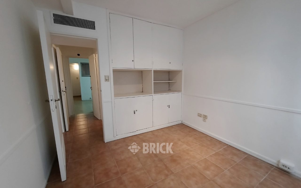 ALVEAR, MARCELO T. DE al 900 Piso 1 10