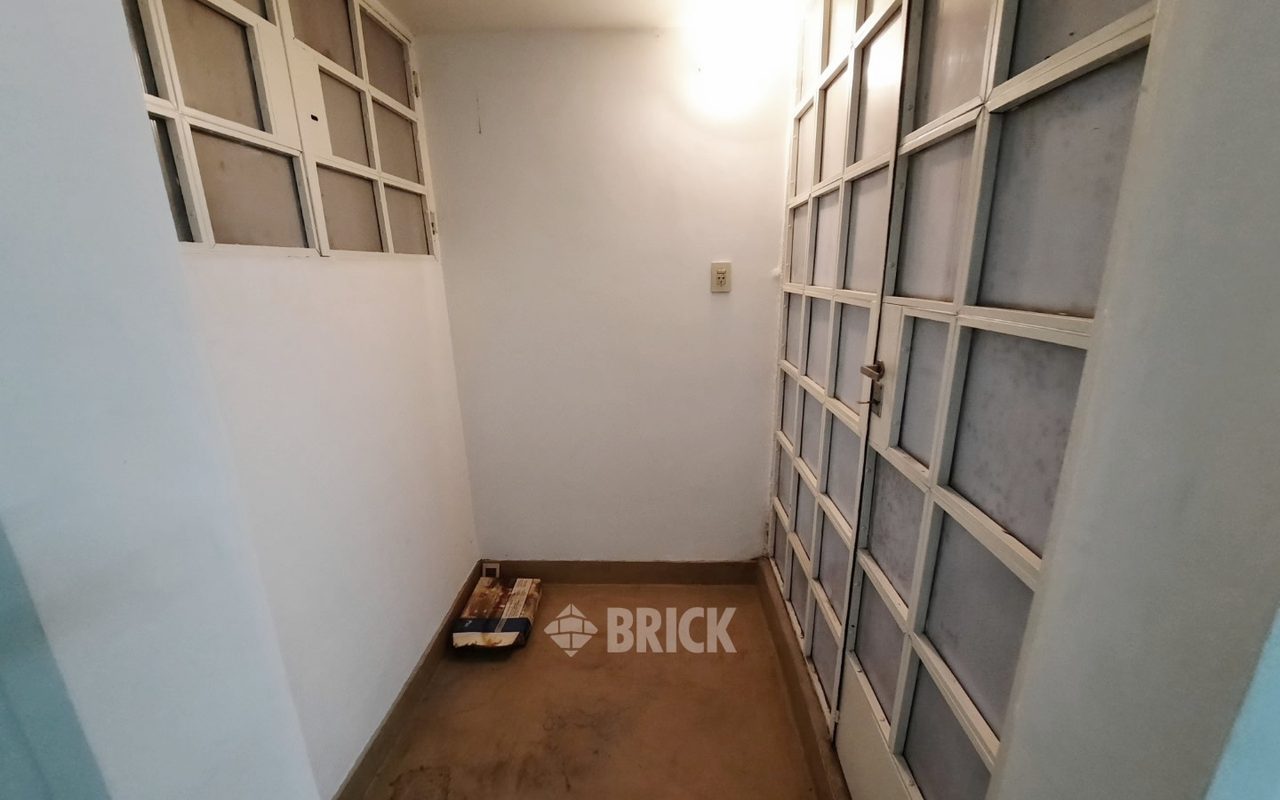 ALVEAR, MARCELO T. DE al 900 Piso 1 18